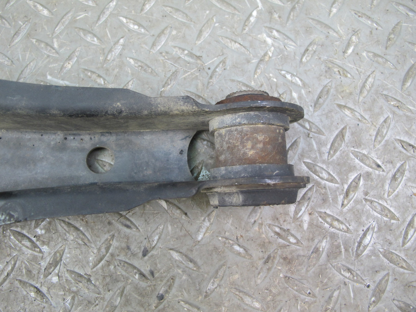 01-05 Lexus JCE10L IS300 Set of 3 Rear Right Upper & Lower Control Arm OEM