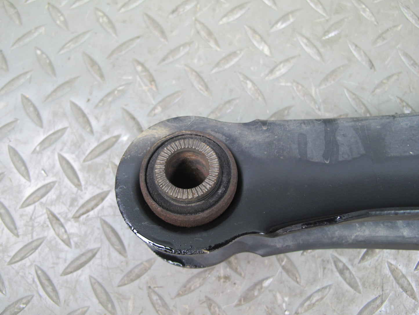 01-05 Lexus JCE10L IS300 Set of 2 Rear Left Upper & Lower Control Arm OEM