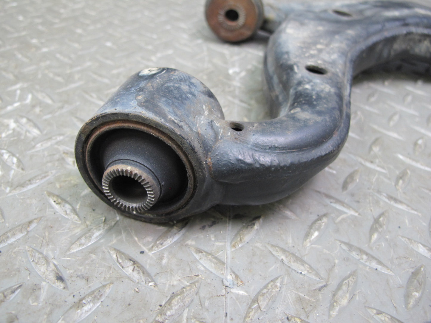 01-05 Lexus JCE10L IS300 Set of 2 Rear Left Upper & Lower Control Arm OEM