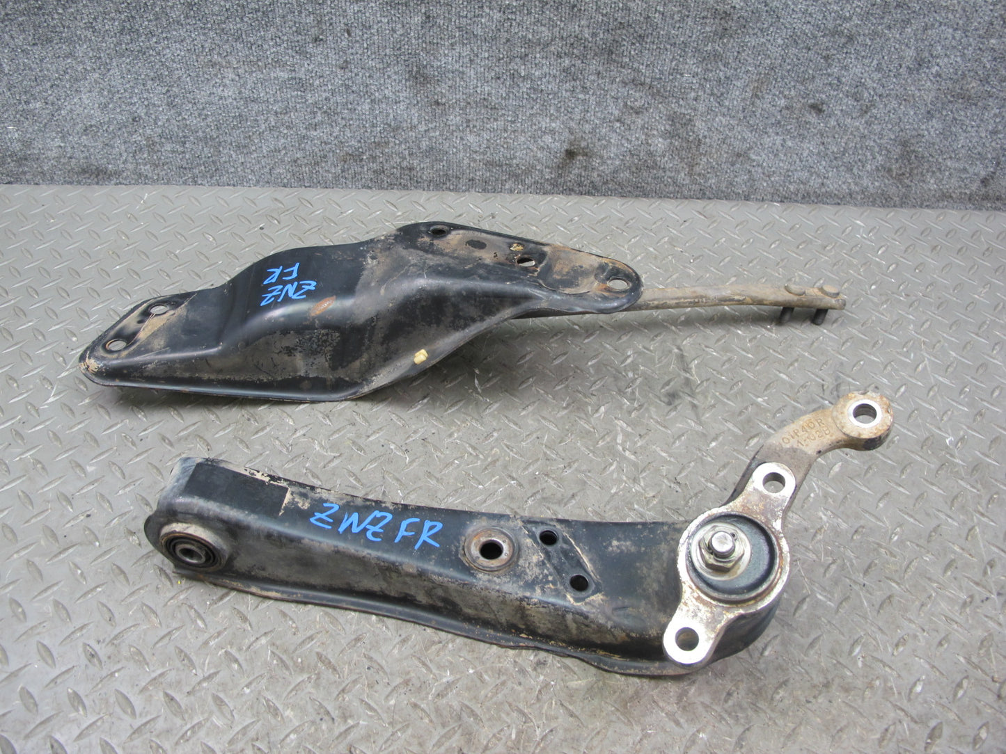 84-86 Nissan Z31 300ZX Front Right Lower Control Arm & Torsion Bar Set OEM