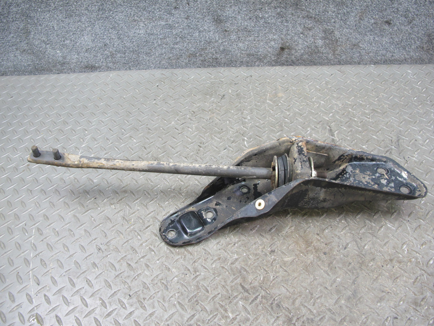 84-86 Nissan Z31 300ZX Front Right Lower Control Arm & Torsion Bar Set OEM