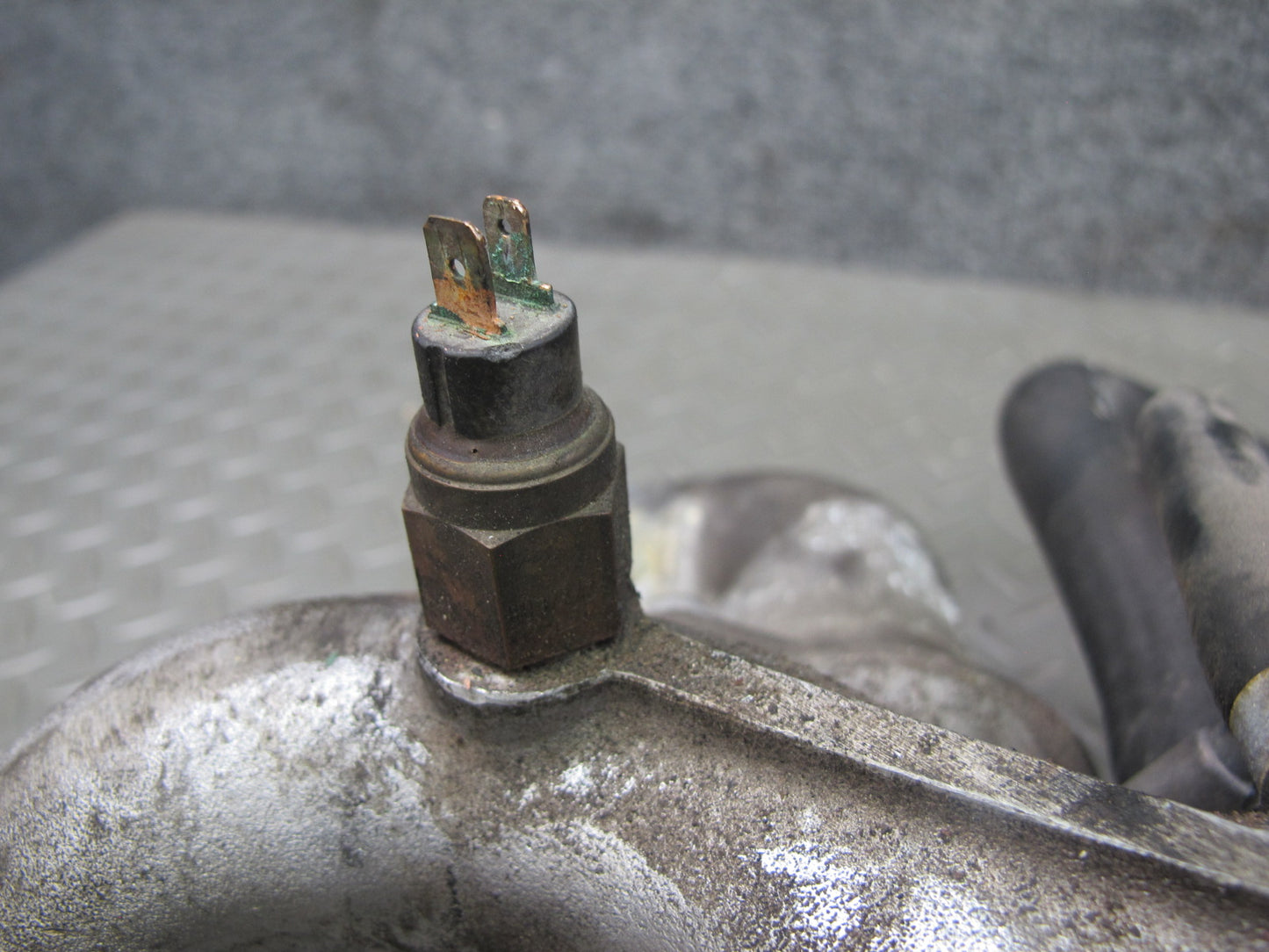 1987-1991 Porsche 928 S4 5.0L V8 Engine Coolant Thermostat Housing Assembly