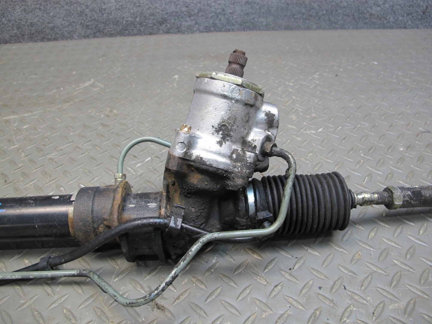 84-86 Nissan Z31 300ZX 2+0 Turbo Power Steering Rack & Pinion OEM