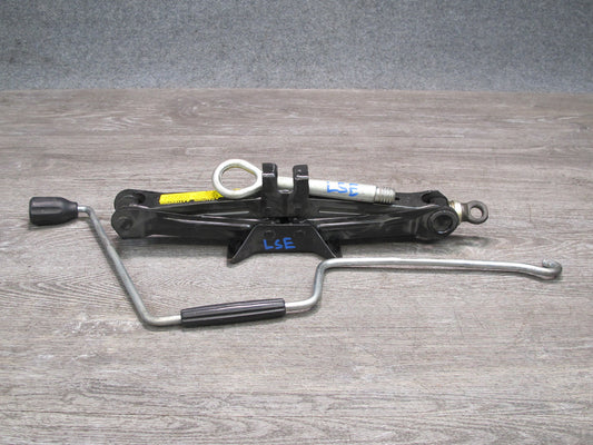 01-06 Lexus UCF30L LS430 Emergency Spare Tire Lift Jack w TOW Hook OEM