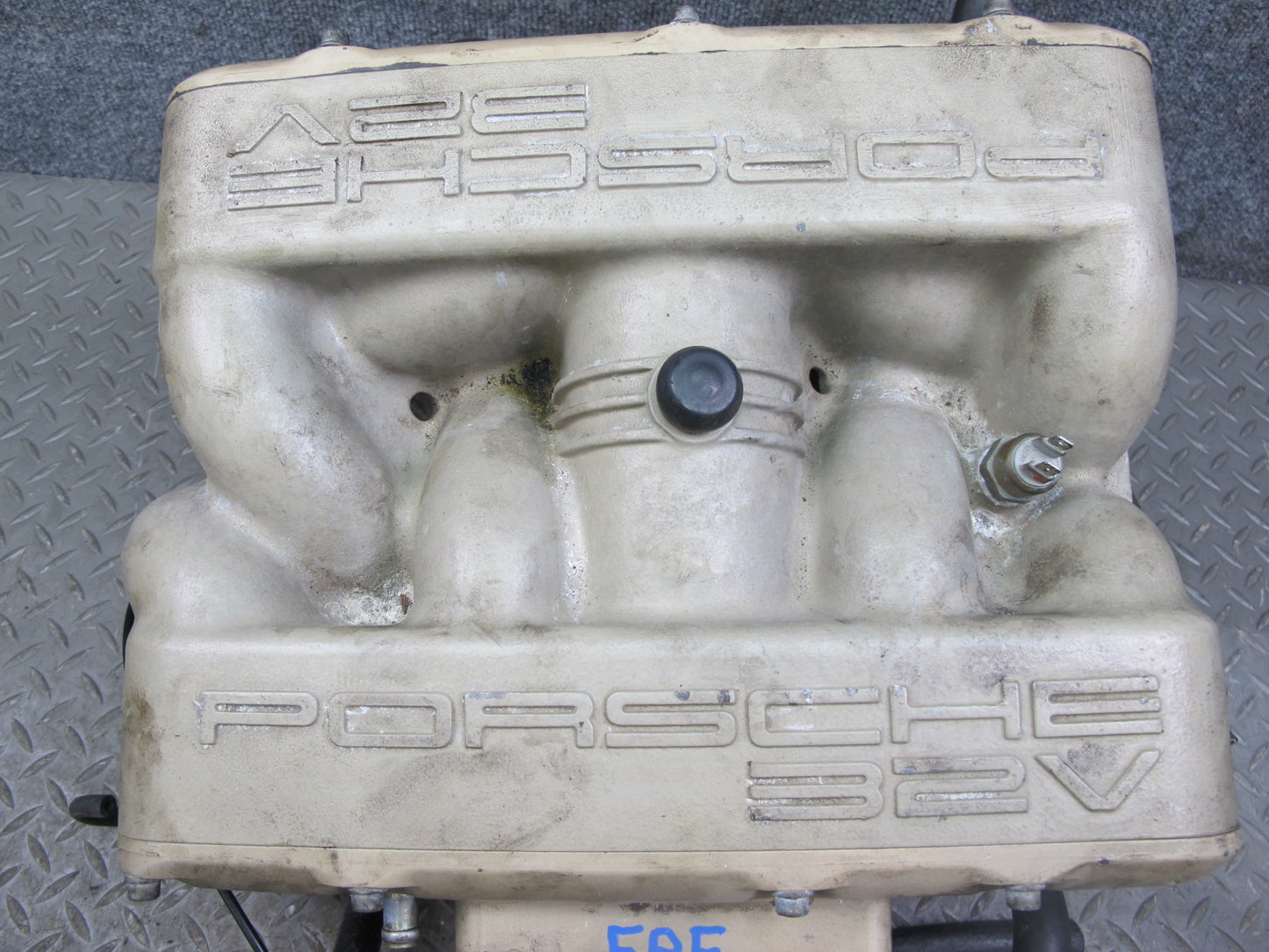 1987-1991 Porsche 928 S4 5.0L Engine Air Intake Manifold Throttle Body Assembly