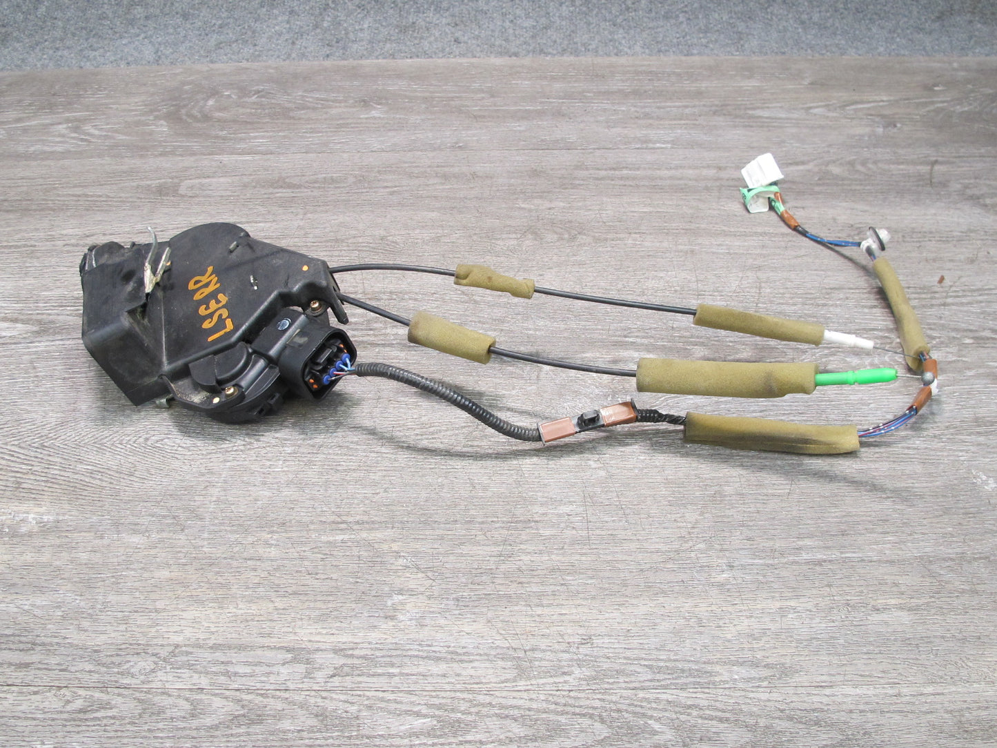01-06 Lexus UCF30L LS430 Rear Right Door Lock Latch Actuator NO Soft Close OEM