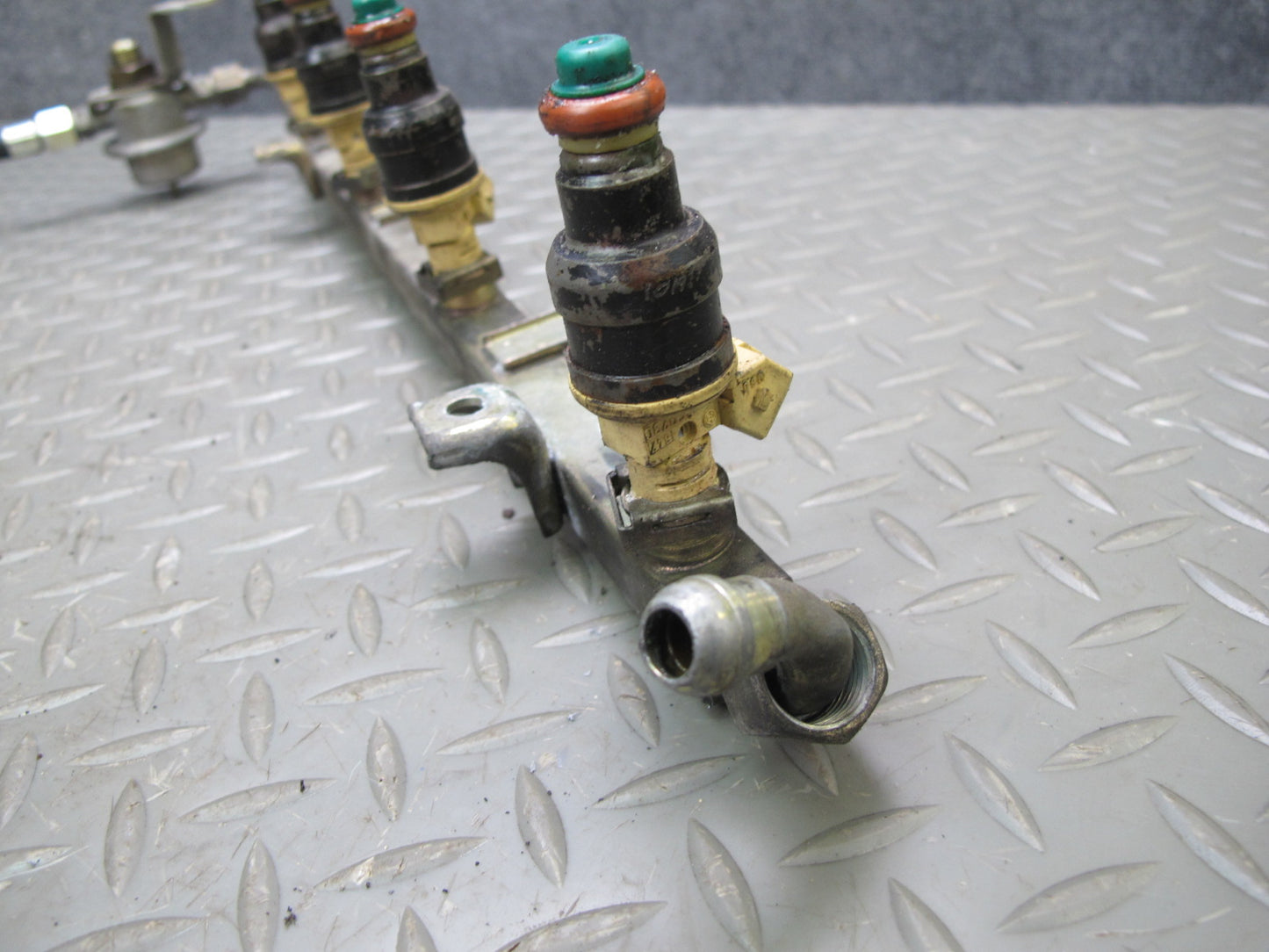 1987-1988 Porsche 928 S Fuel Injector Rail Hose Pressure Regulator Set