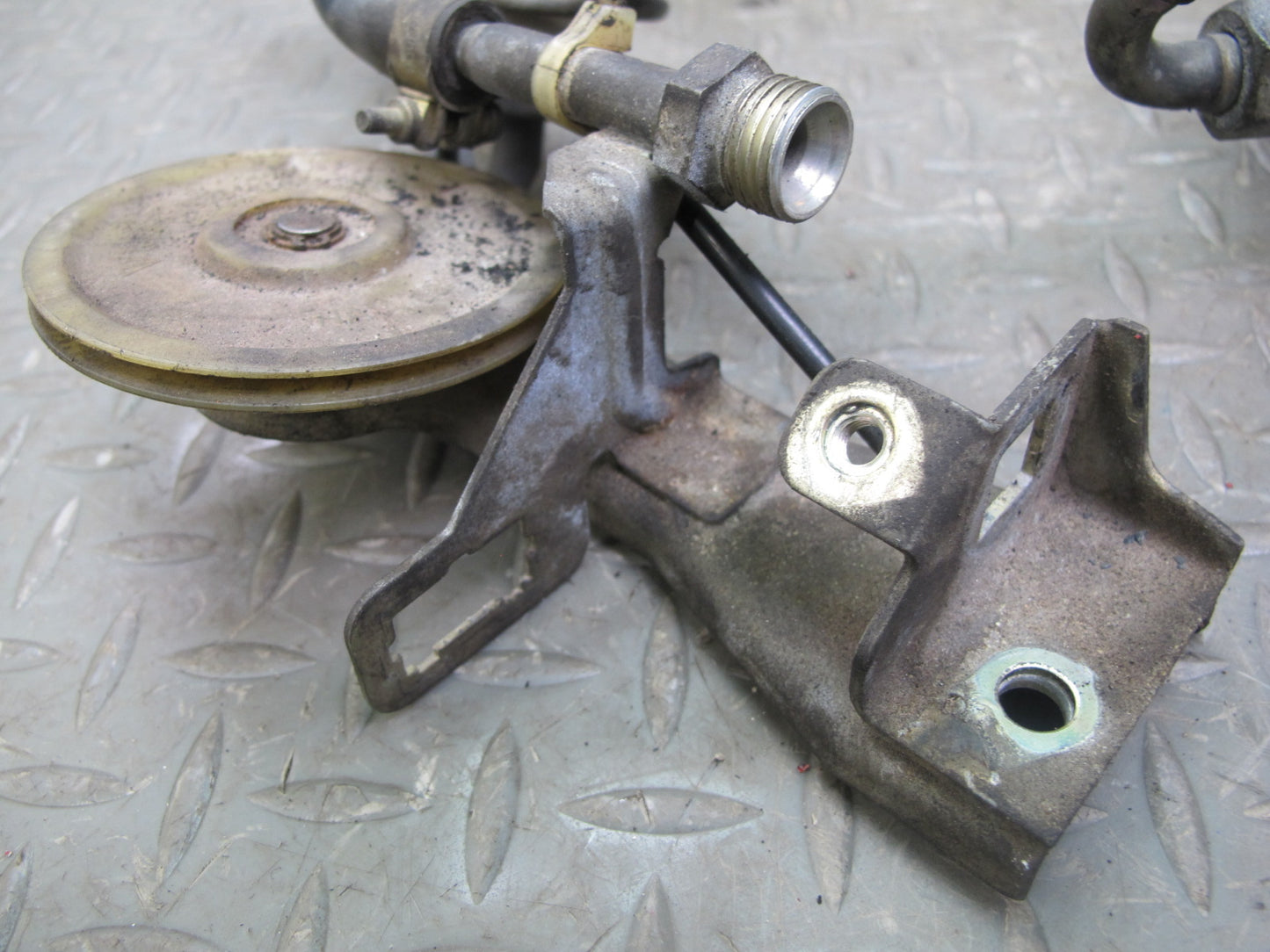 1987-1988 Porsche 928 S Fuel Injector Rail Hose Pressure Regulator Set