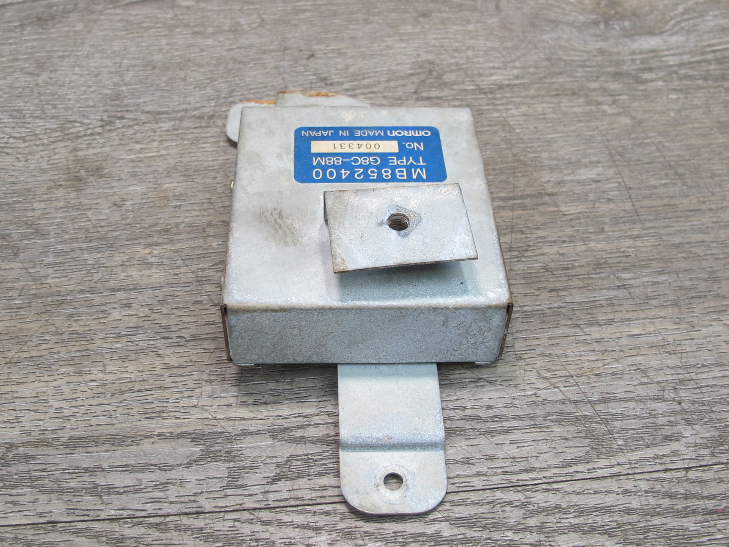 91-96 Mitsubishi 3000GT Active Aero Spoiler Control Module MB852400 OEM