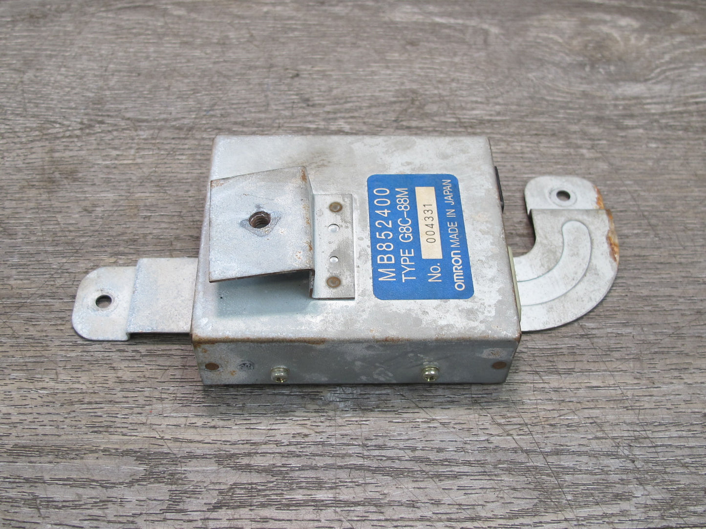 91-96 Mitsubishi 3000GT Active Aero Spoiler Control Module MB852400 OEM