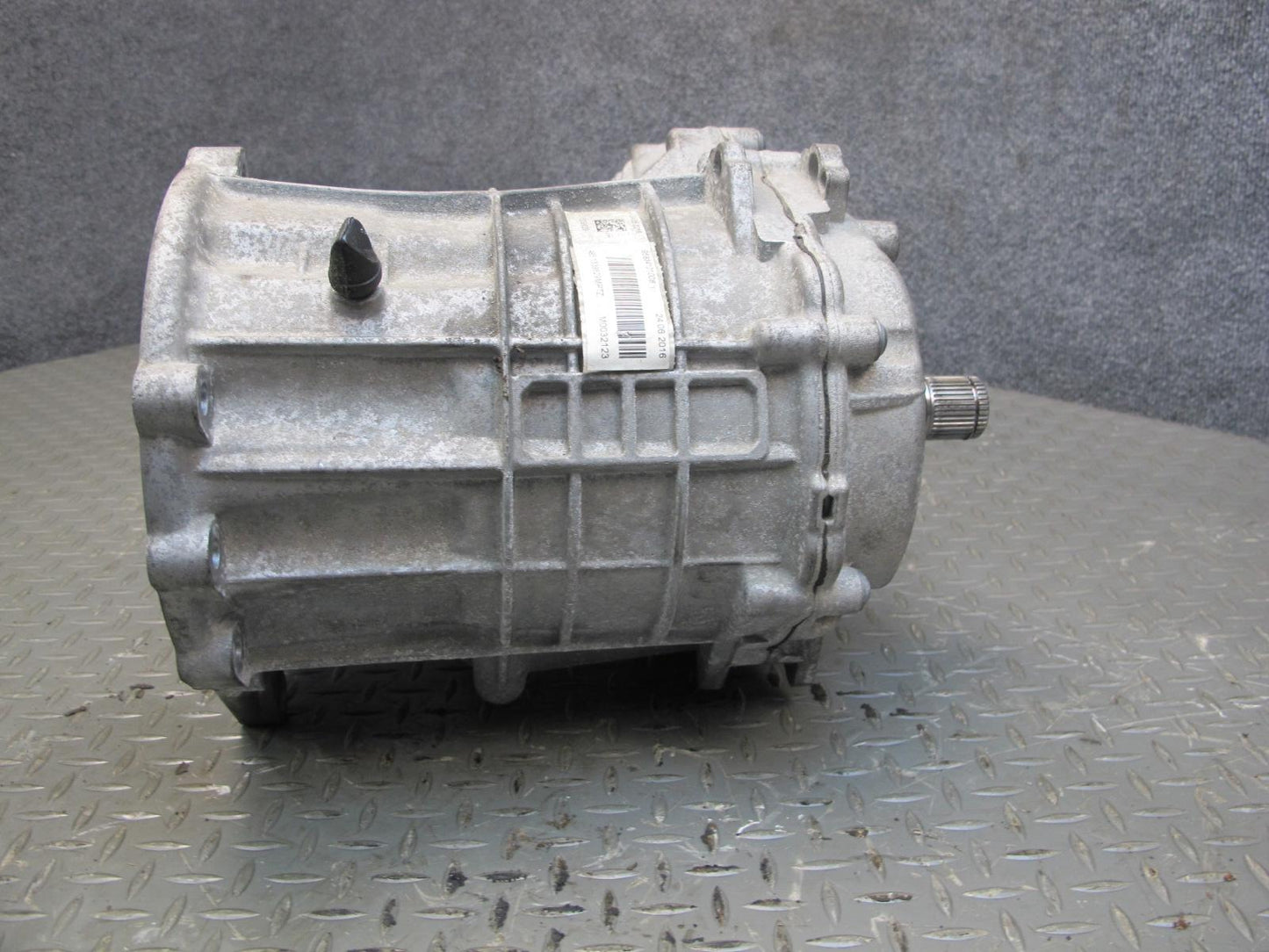 2011-2016 Porsche Cayenne 958 4.8L Turbo Transmission Transfer Case Box w Motor
