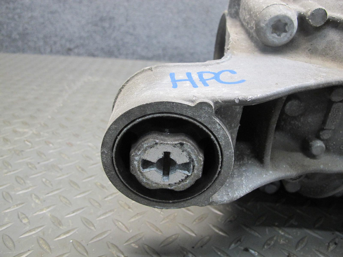 2011-2018 Porsche Cayenne 958 4.8L Turbo Rear Differential Carrier 0BN525017B