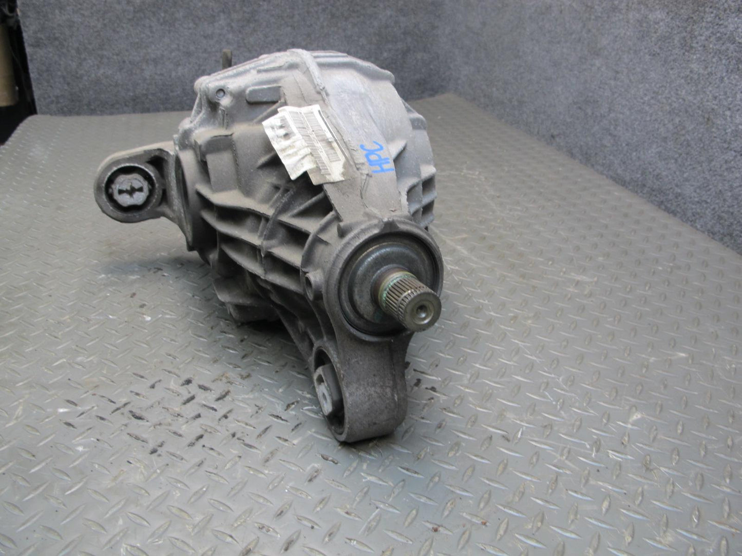 2011-2018 Porsche Cayenne 958 4.8L Turbo Rear Differential Carrier 0BN525017B