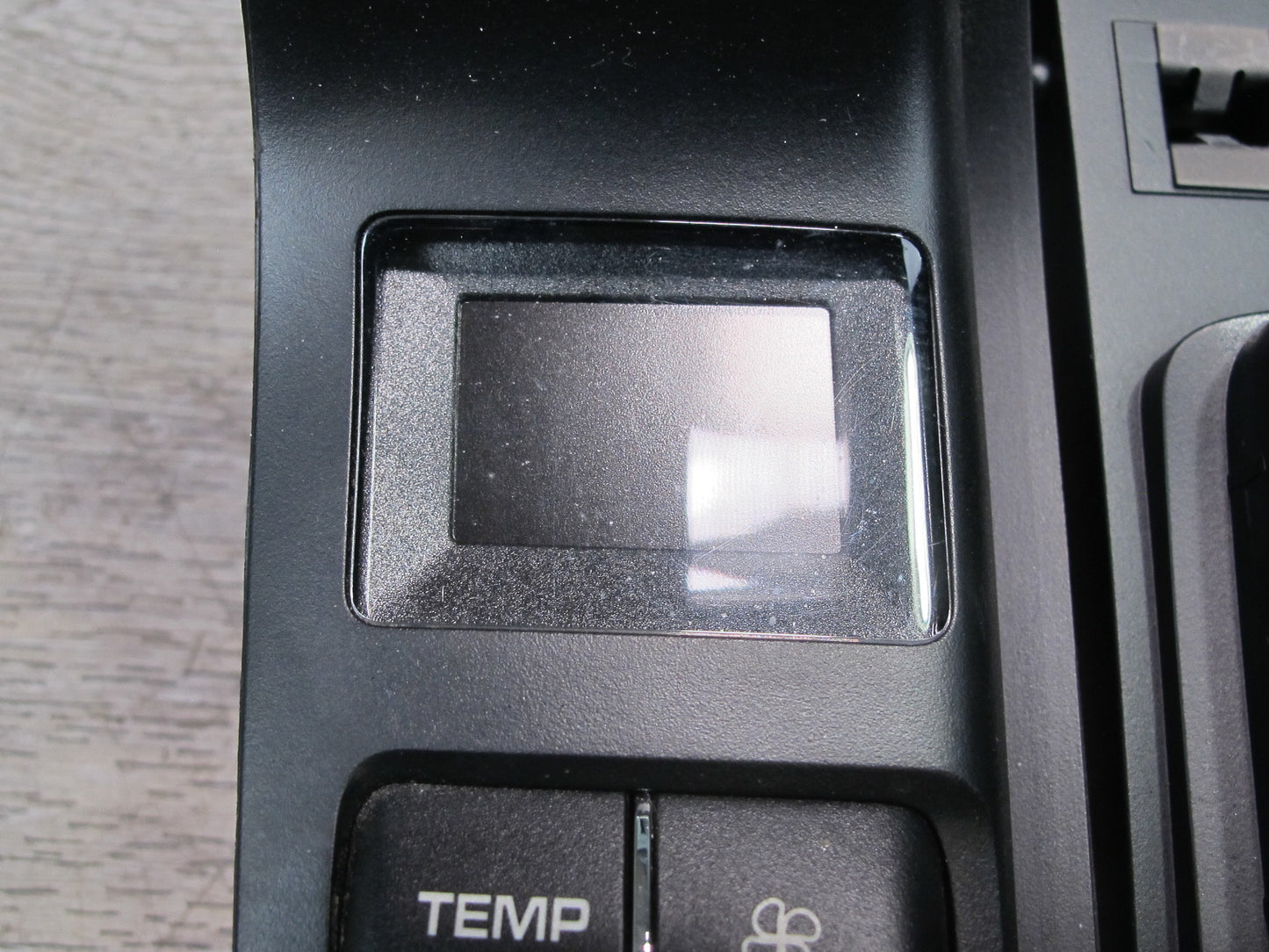 2011-2012 Porsche Cayenne 958 Center Console A/C Heater Climate Control Switch