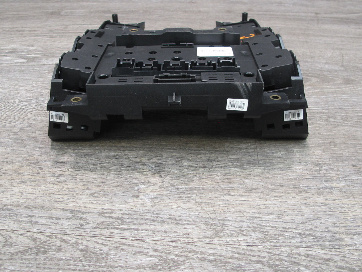 2011-2012 Porsche Cayenne 958 Center Console A/C Heater Climate Control Switch