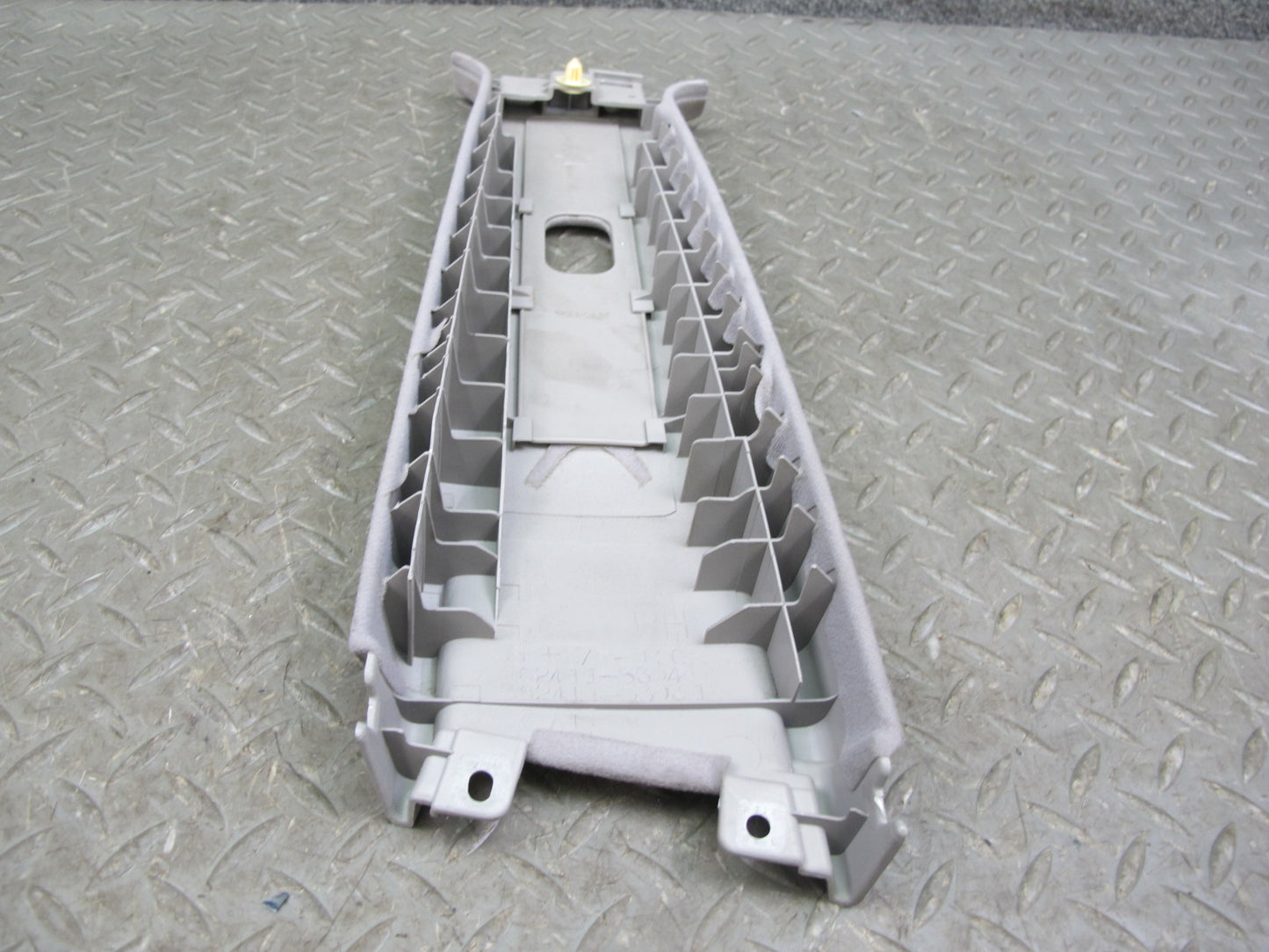 01-03 Lexus JCE10L IS300 Set of 2 Center B Pillar Upper Trim Cover Panel OEM