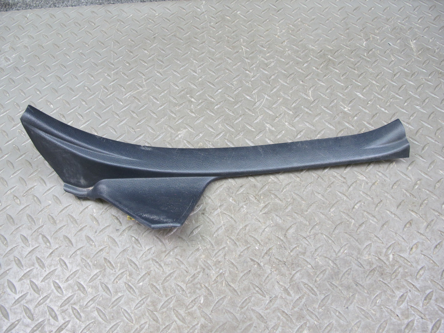 01-05 Lexus JCE10L IS300 Set of 2 Rear Right Left Door Scuff Sill Plate Trim OEM