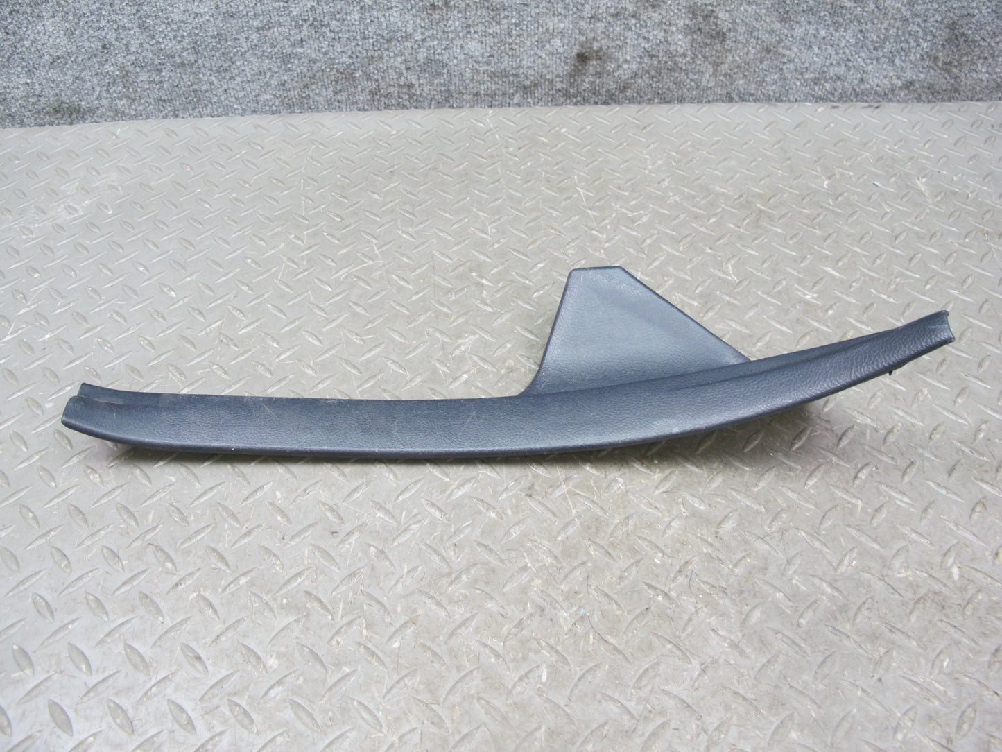 01-05 Lexus JCE10L IS300 Set of 2 Rear Right Left Door Scuff Sill Plate Trim OEM