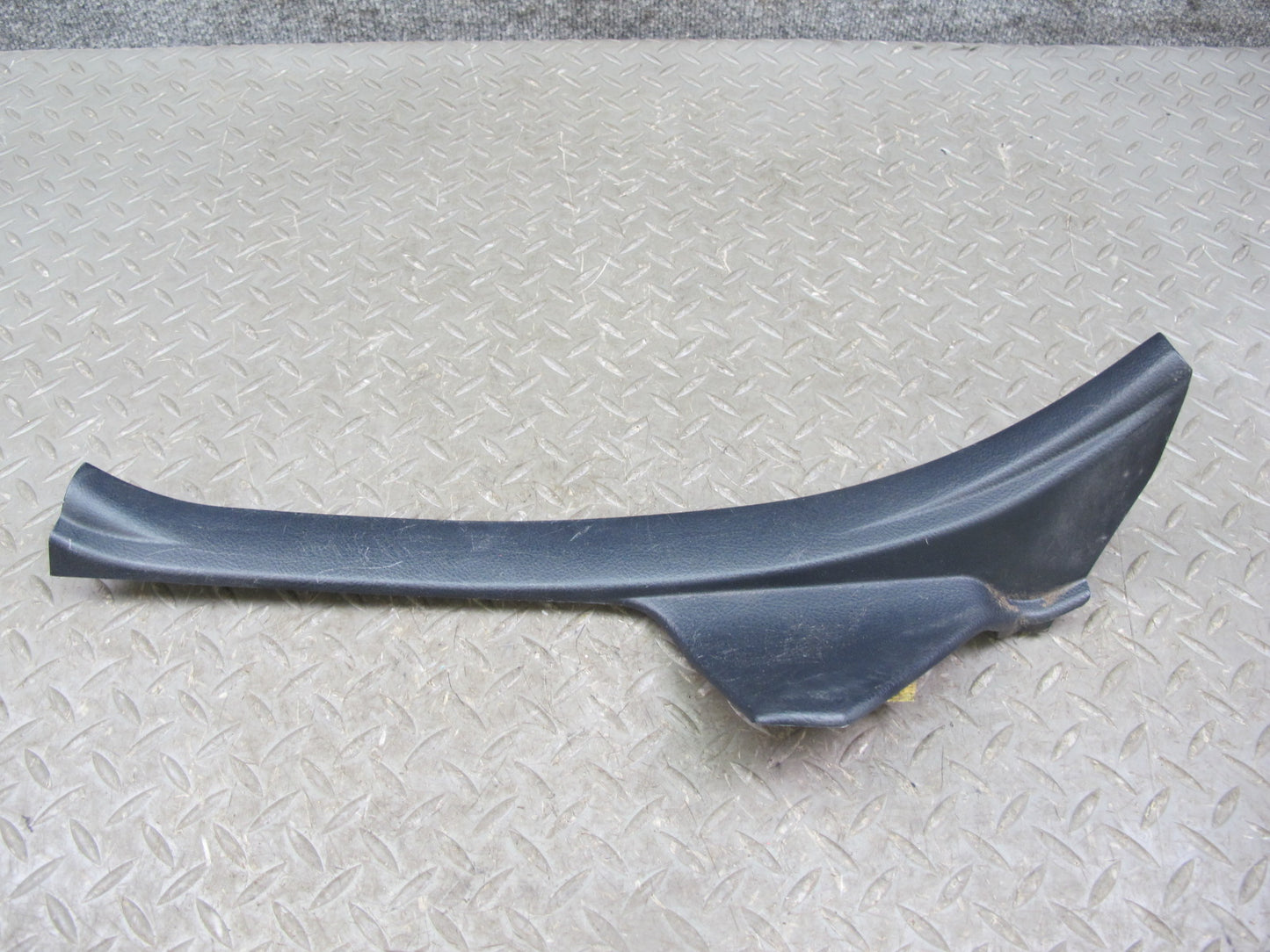 01-05 Lexus JCE10L IS300 Set of 2 Rear Right Left Door Scuff Sill Plate Trim OEM