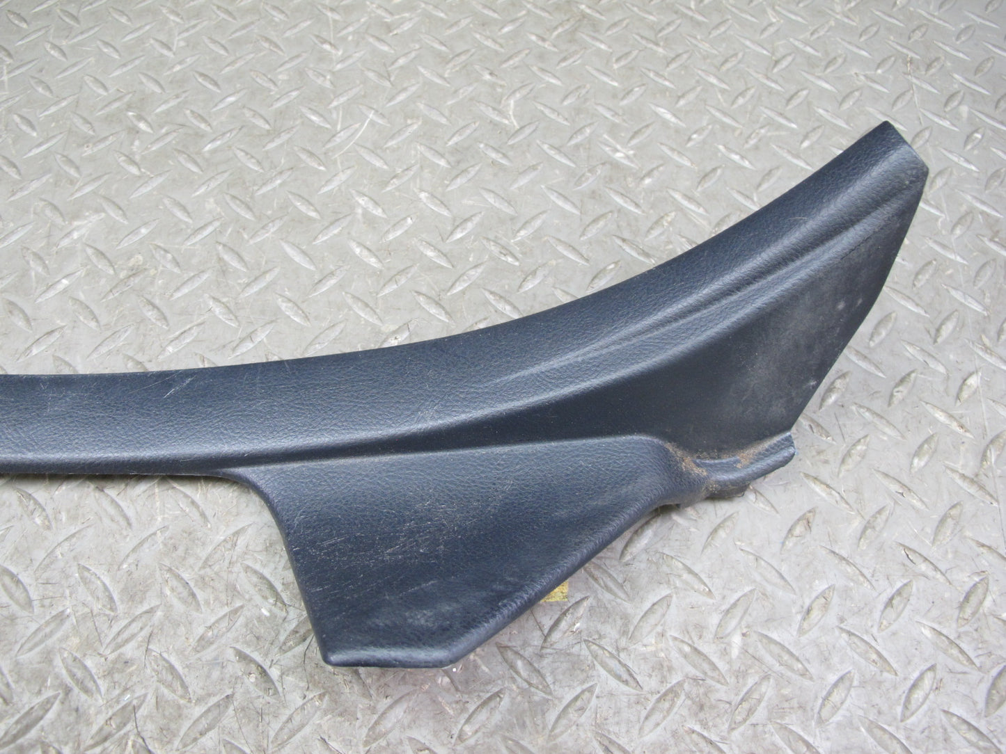 01-05 Lexus JCE10L IS300 Set of 2 Rear Right Left Door Scuff Sill Plate Trim OEM