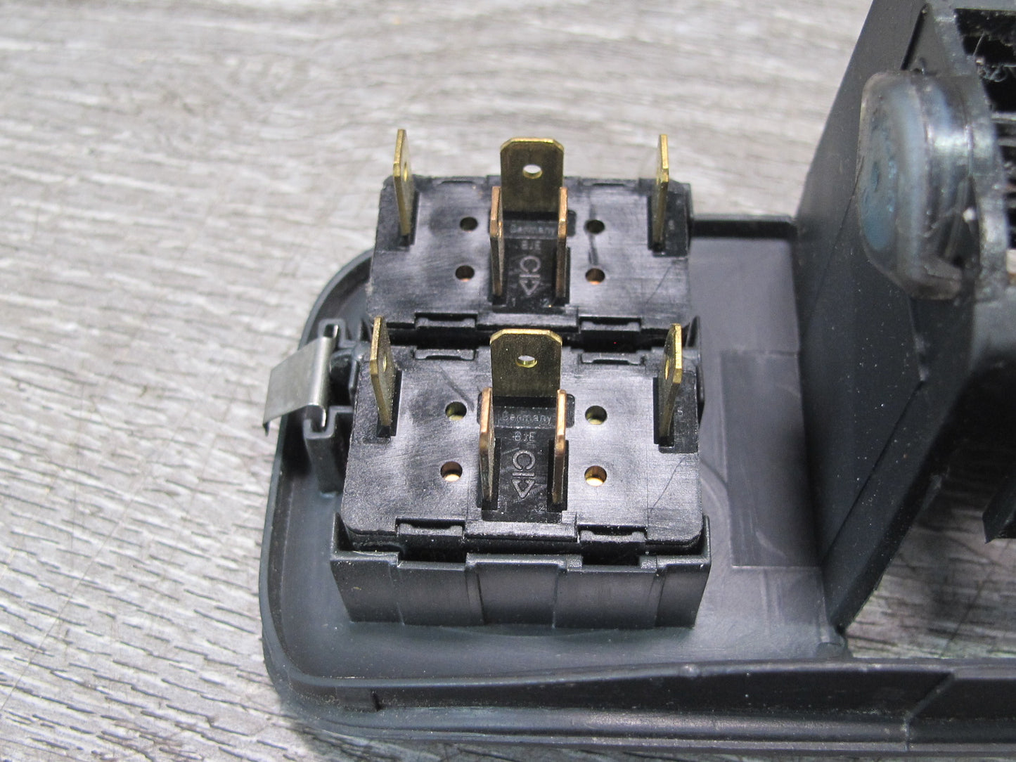 2000-2005 Porsche 911 996 Convertible Center Console Ashtray Window Switch Trim