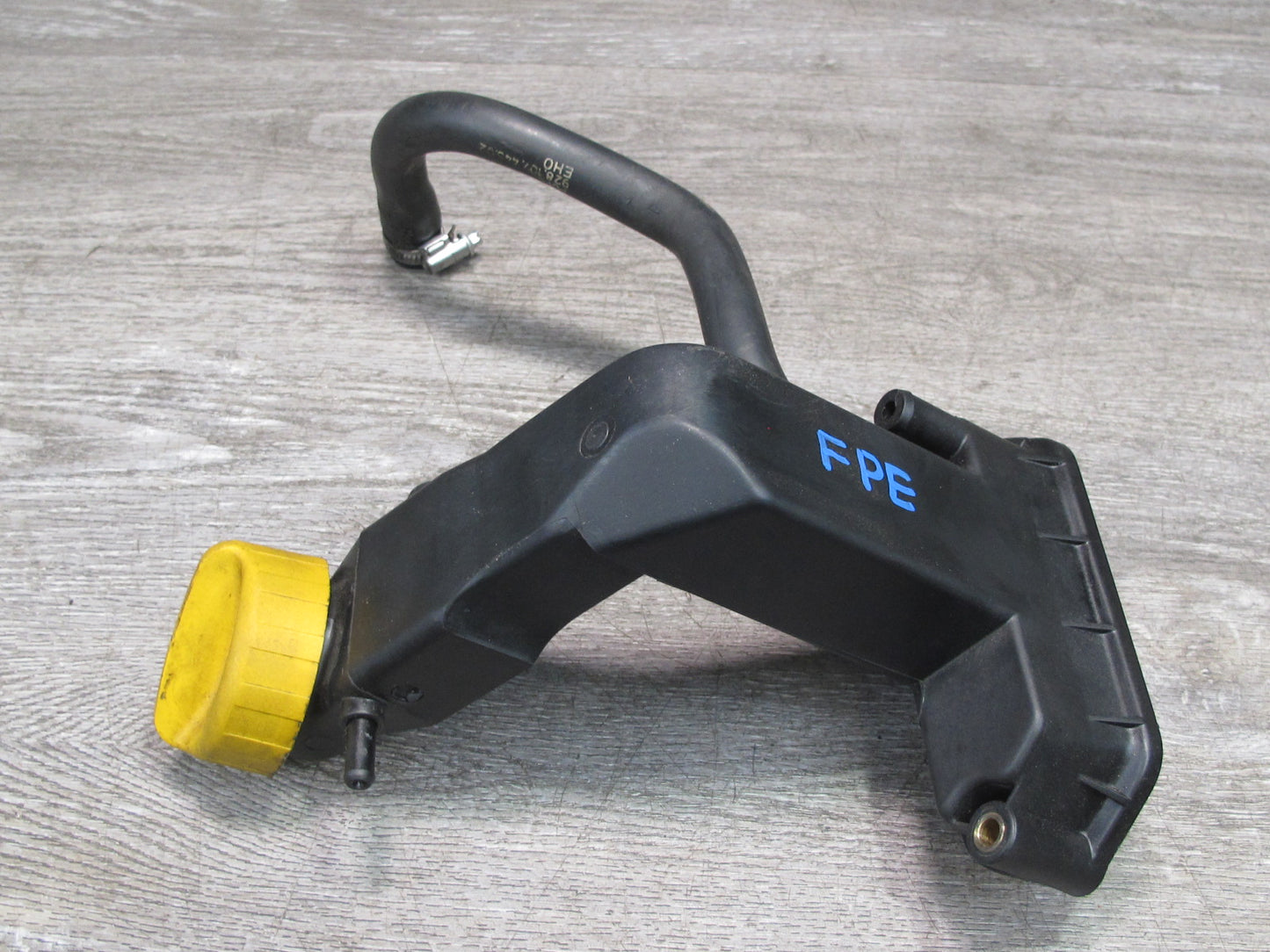 1987-1991 Porsche 928 S 5.0L V8 Engine Motor Oil Filler Neck W/ Cap 92810730308