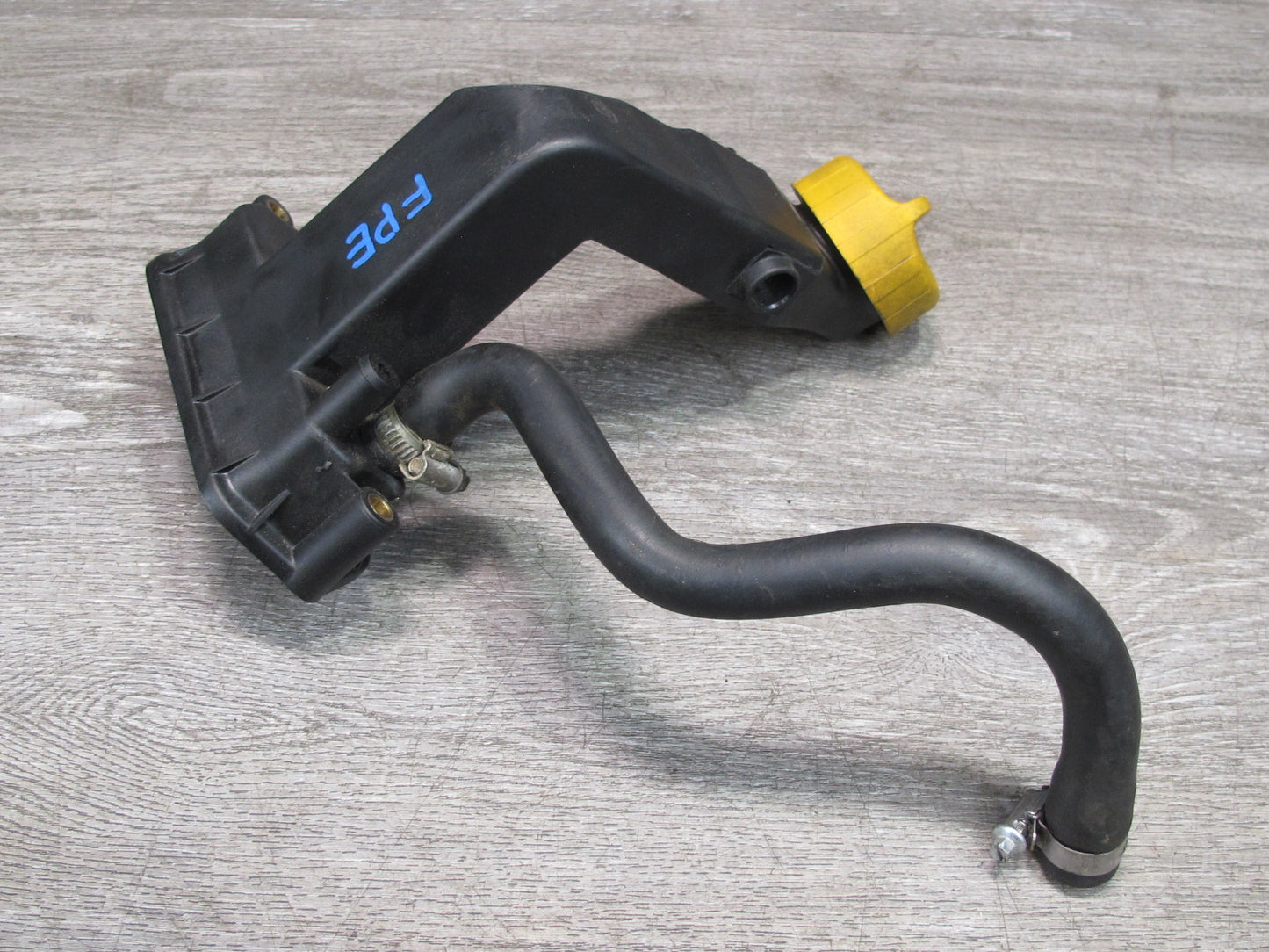 1987-1991 Porsche 928 S 5.0L V8 Engine Motor Oil Filler Neck W/ Cap 92810730308