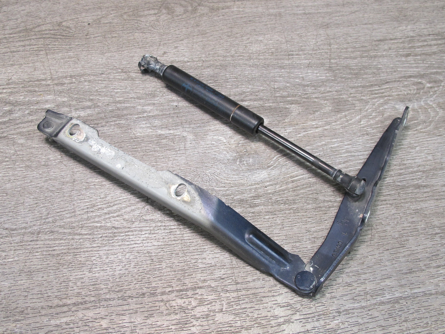1999-2005 Porsche 911 Carrera 996 Front Left & Right Side Hood Bonnet Hinge Set