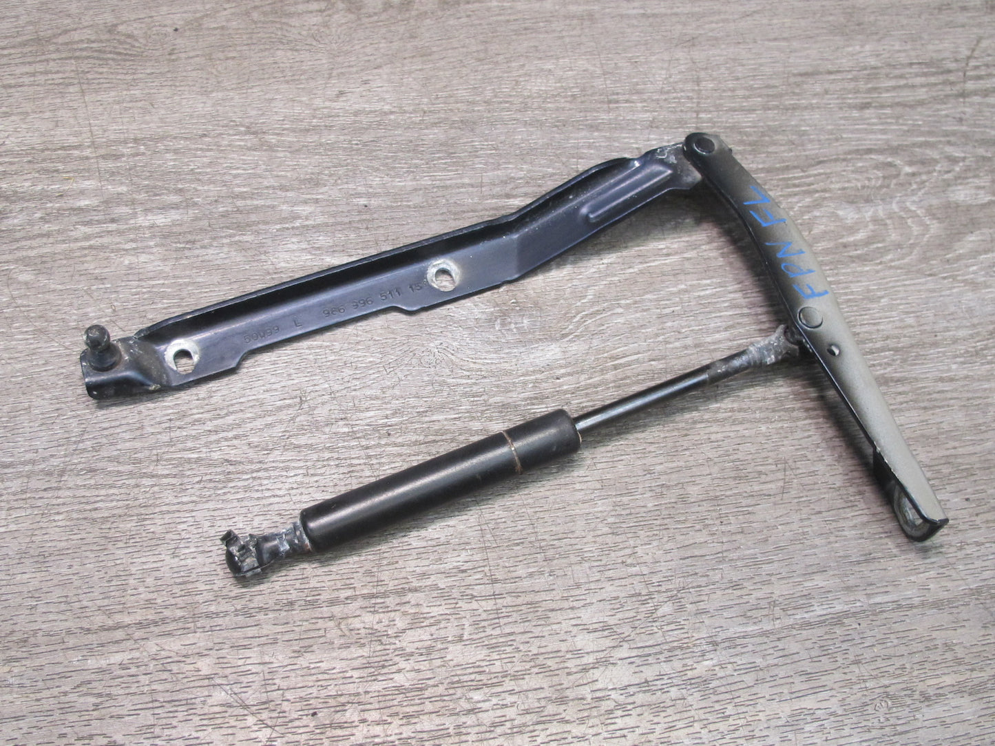 1999-2005 Porsche 911 Carrera 996 Front Left & Right Side Hood Bonnet Hinge Set