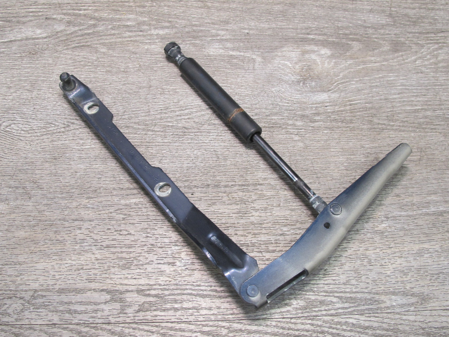 1999-2005 Porsche 911 Carrera 996 Front Left & Right Side Hood Bonnet Hinge Set