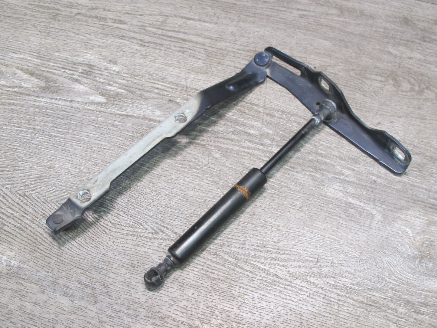 1999-2005 Porsche 911 Carrera 996 Front Left & Right Side Hood Bonnet Hinge Set