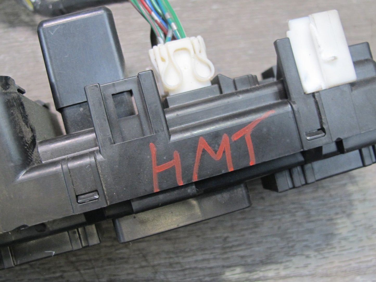 91-93 Mitsubishi 3000GT Interior Cabin Fuse Relay Box Module OEM