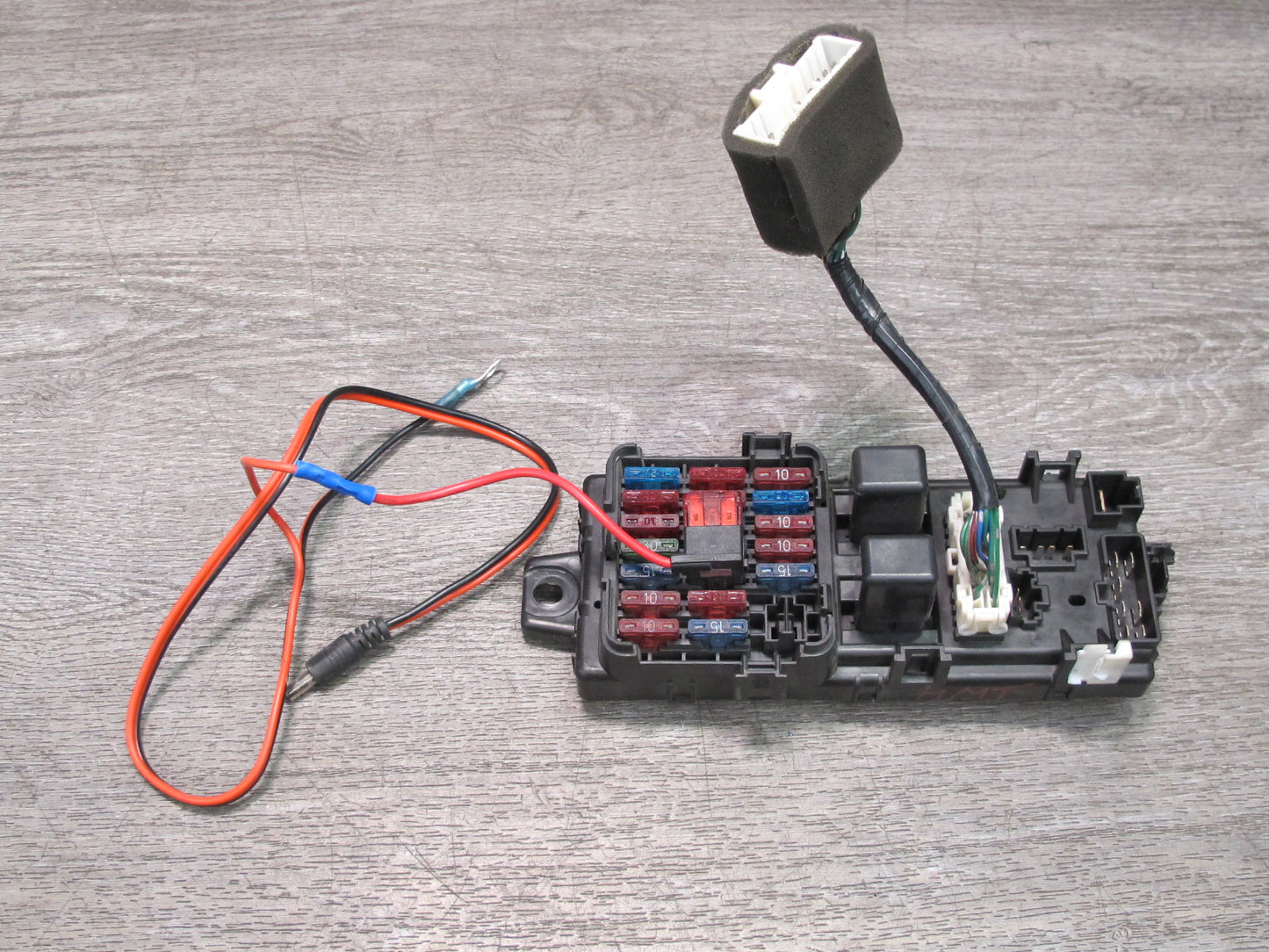 91-93 Mitsubishi 3000GT Interior Cabin Fuse Relay Box Module OEM