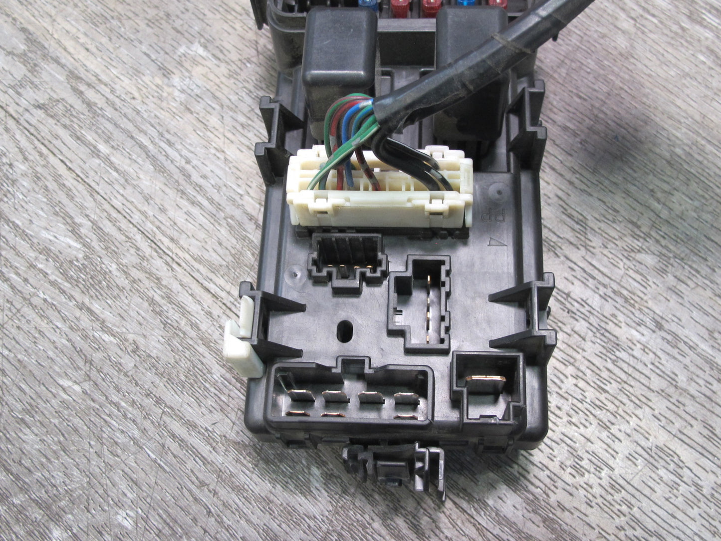 91-93 Mitsubishi 3000GT Interior Cabin Fuse Relay Box Module OEM