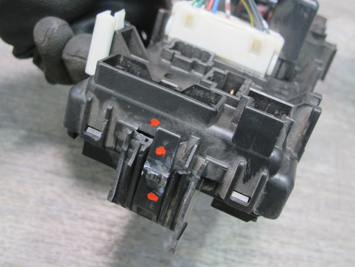 91-93 Mitsubishi 3000GT Interior Cabin Fuse Relay Box Module OEM