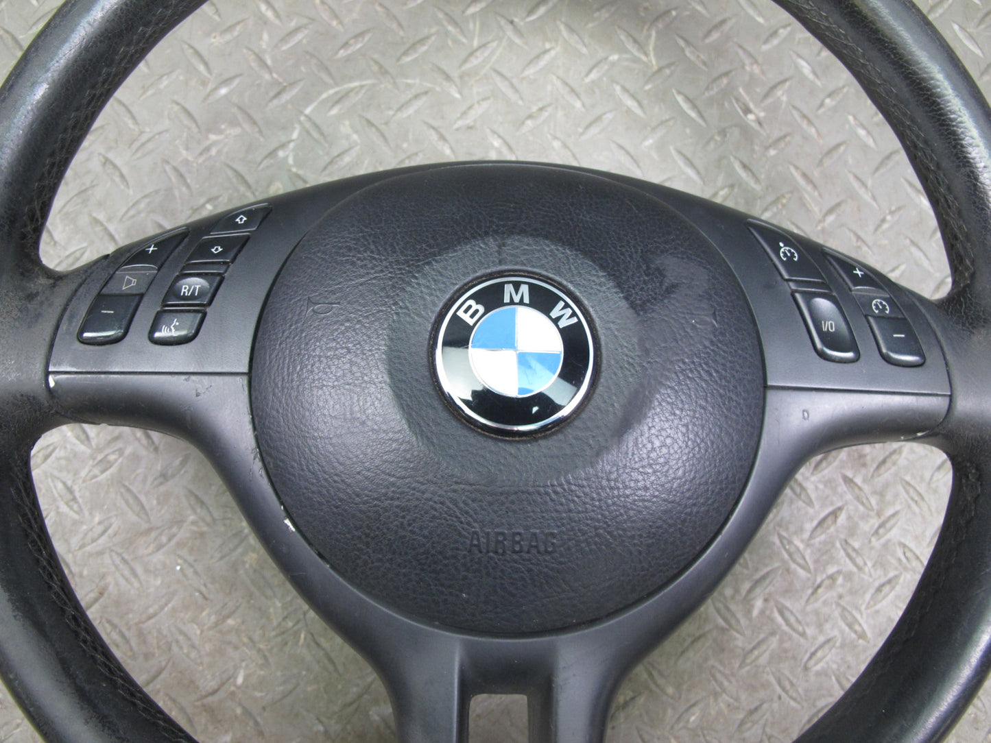 01-06 BMW E46 FRONT LEFT DRIVER SIDE SPORT STEERING WHEEL W/ SRS AIRBAG OEM