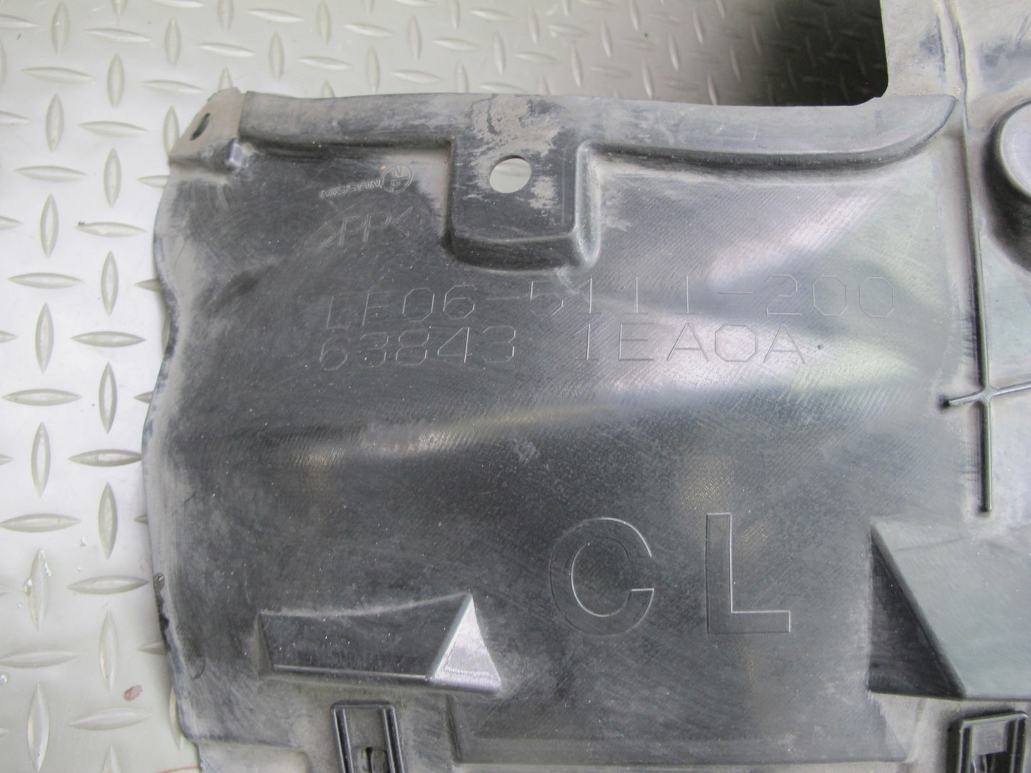09-20 Nissan Z34 370Z Front Left & Right Fender Liner Rearward Splash Shield OEM