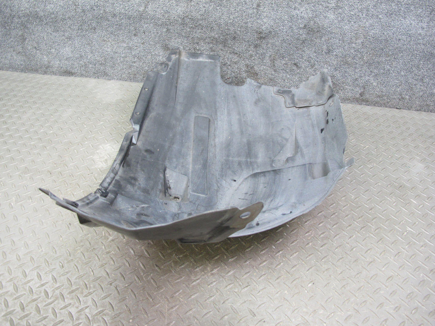09-20 Nissan Z34 370Z Front Left & Right Fender Liner Rearward Splash Shield OEM