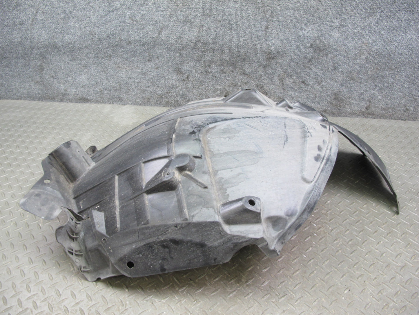 09-20 Nissan Z34 370Z Front Left & Right Fender Liner Rearward Splash Shield OEM