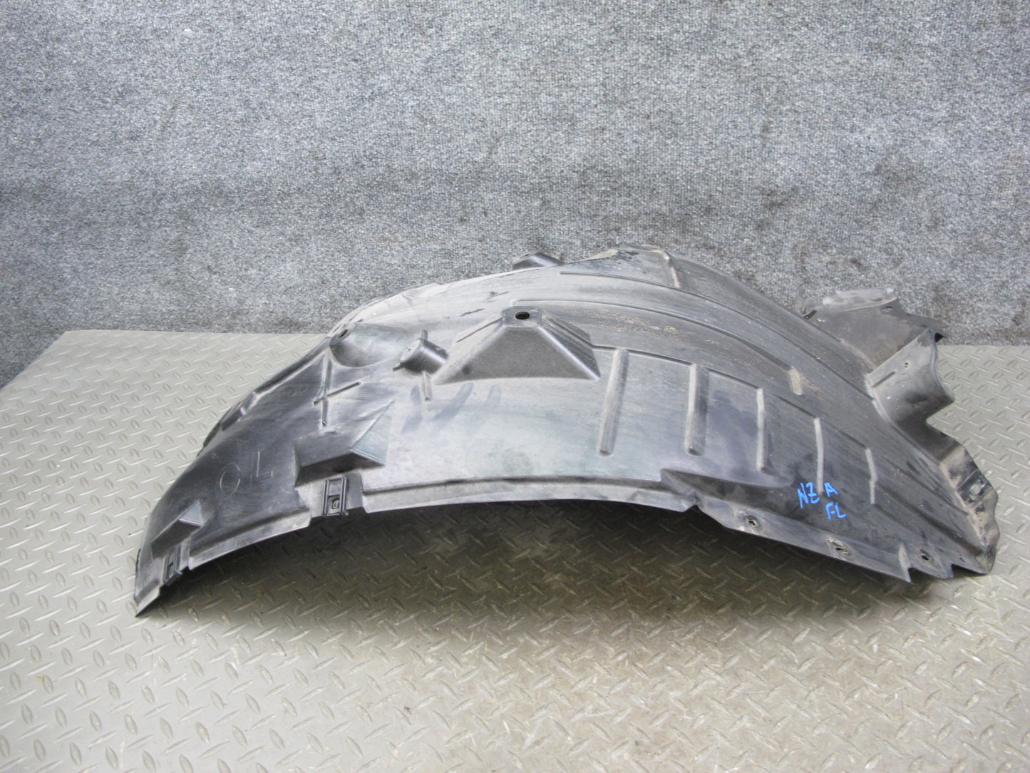 09-20 Nissan Z34 370Z Front Left & Right Fender Liner Rearward Splash Shield OEM