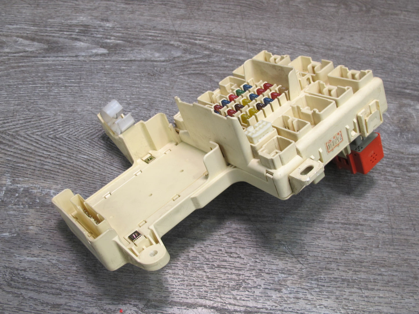 01-05 Lexus JCE10L IS300 Left Junction Fuse Relay Box OEM