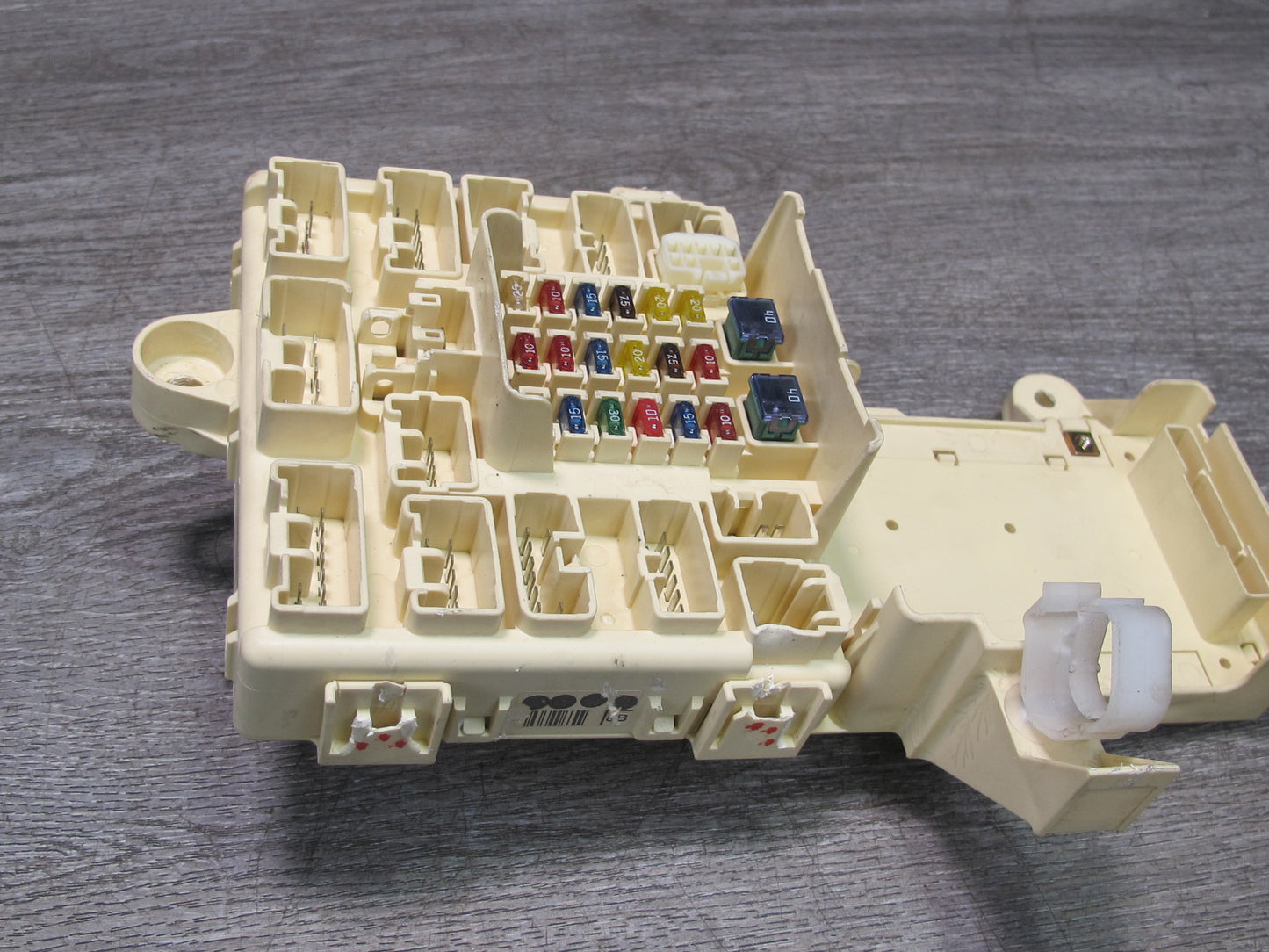 01-05 Lexus JCE10L IS300 Left Junction Fuse Relay Box OEM