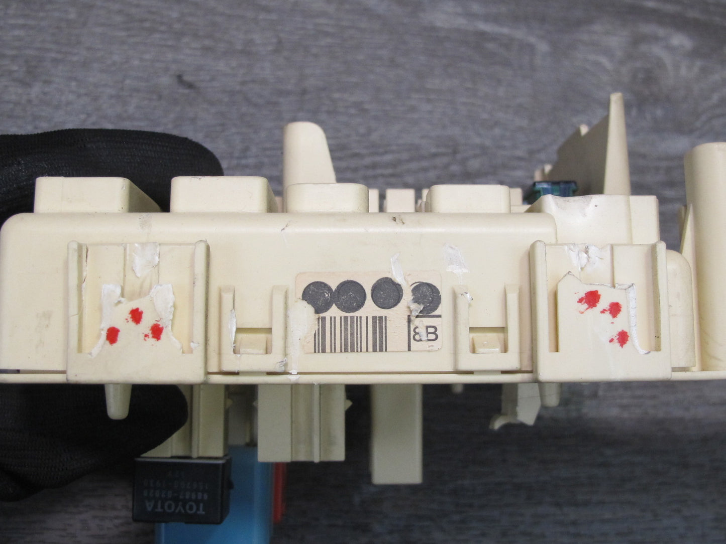 01-05 Lexus JCE10L IS300 Left Junction Fuse Relay Box OEM