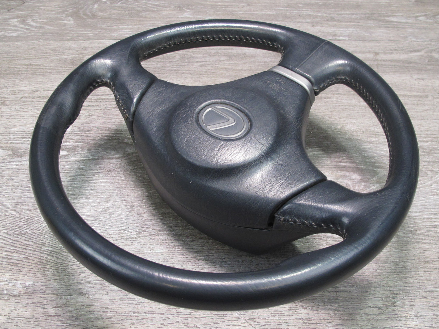 01-05 LEXUS IS300 FRONT LEFT DRIVER SIDE STEERING WHEEL SRS AIRBAG OEM