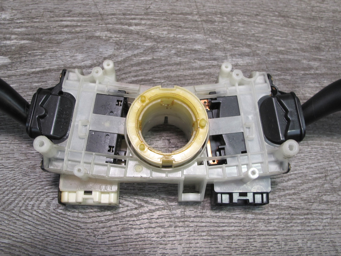 02-05 Lexus IS300 Sedan M/T Steering Column Headlight Turn Wiper Switch OEM
