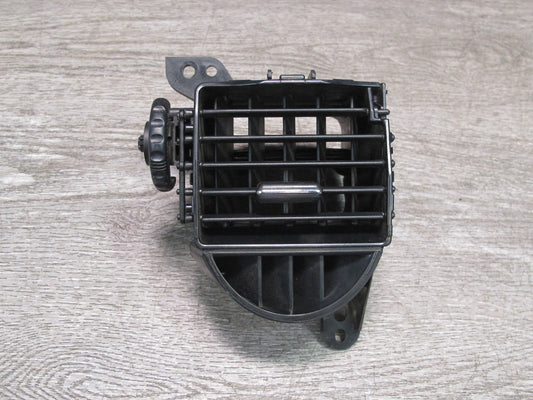 01-05 Lexus JCE10L IS300 Dash Front Left A/C Air Vent Grille 55660-53020 OEM