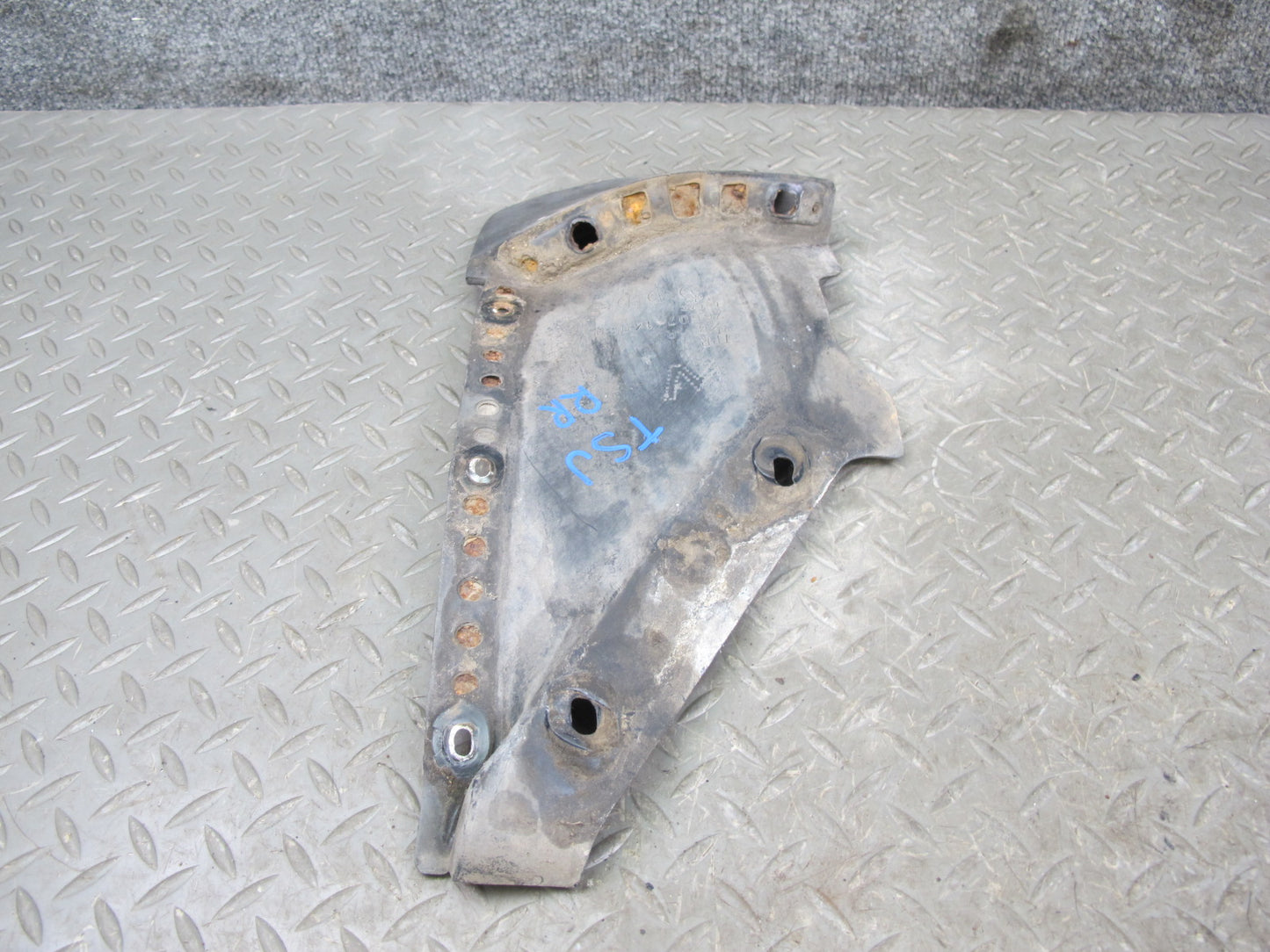 86-92 Toyota Supra MK3 Set of 2 Rear Right & Left MUD Flap Guard OEM