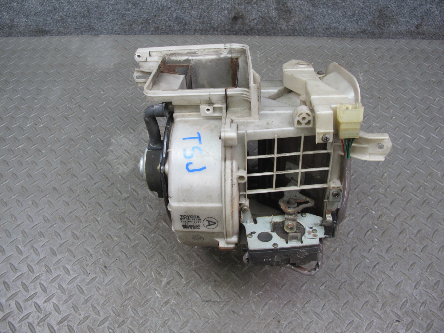 86-92 Toyota Supra MK3 Hvac Heater Blower Fan & Housing Assembly OEM