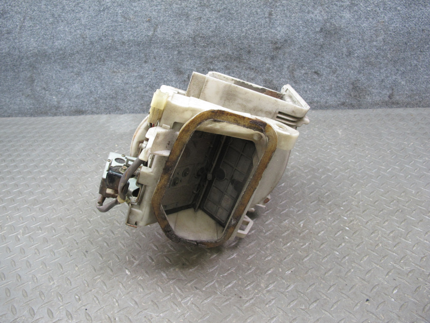 86-92 Toyota Supra MK3 Hvac Heater Blower Fan & Housing Assembly OEM
