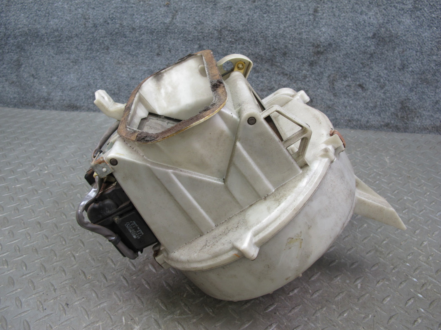86-92 Toyota Supra MK3 Hvac Heater Blower Fan & Housing Assembly OEM